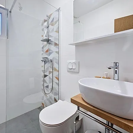 Sea Wiew 1 By Interhome Apartman